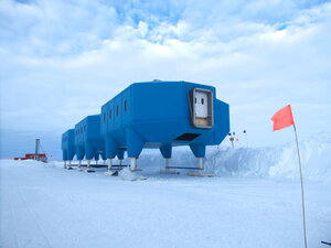 With "Big Red" moved, only three of the eight modules remainined. The modules to either side of "Big Red" are just as heavy, as they are the power generation modules.